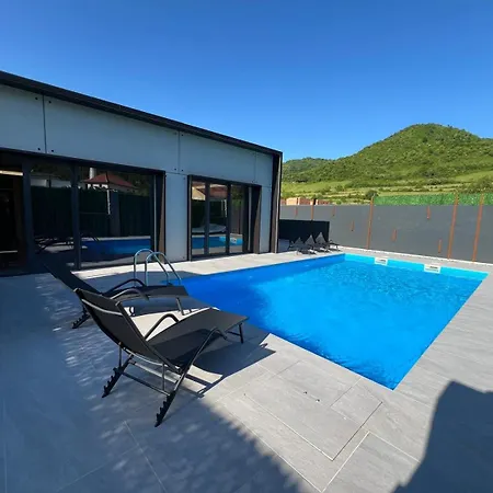 B&m 2 Villa Zbilje