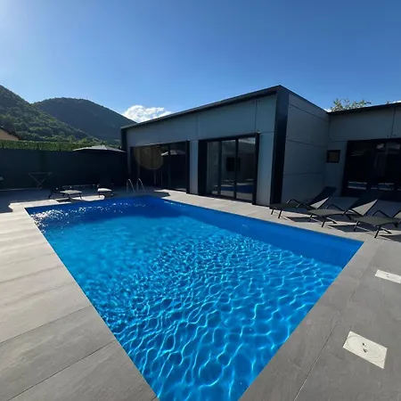 Villa B&m 2 *